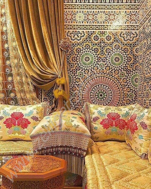 Salon marocain très coloré